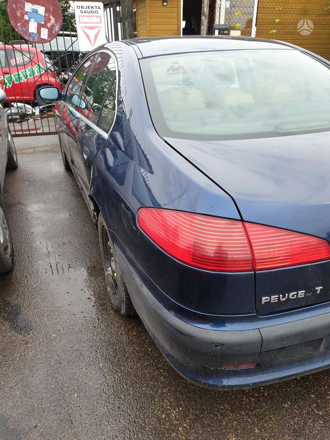 Peugeot 607