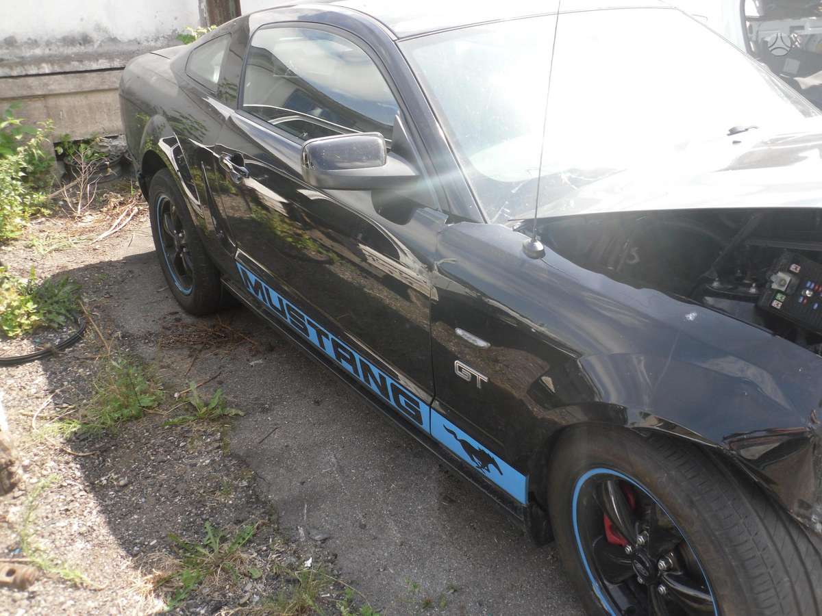 Ford Mustang for parts
