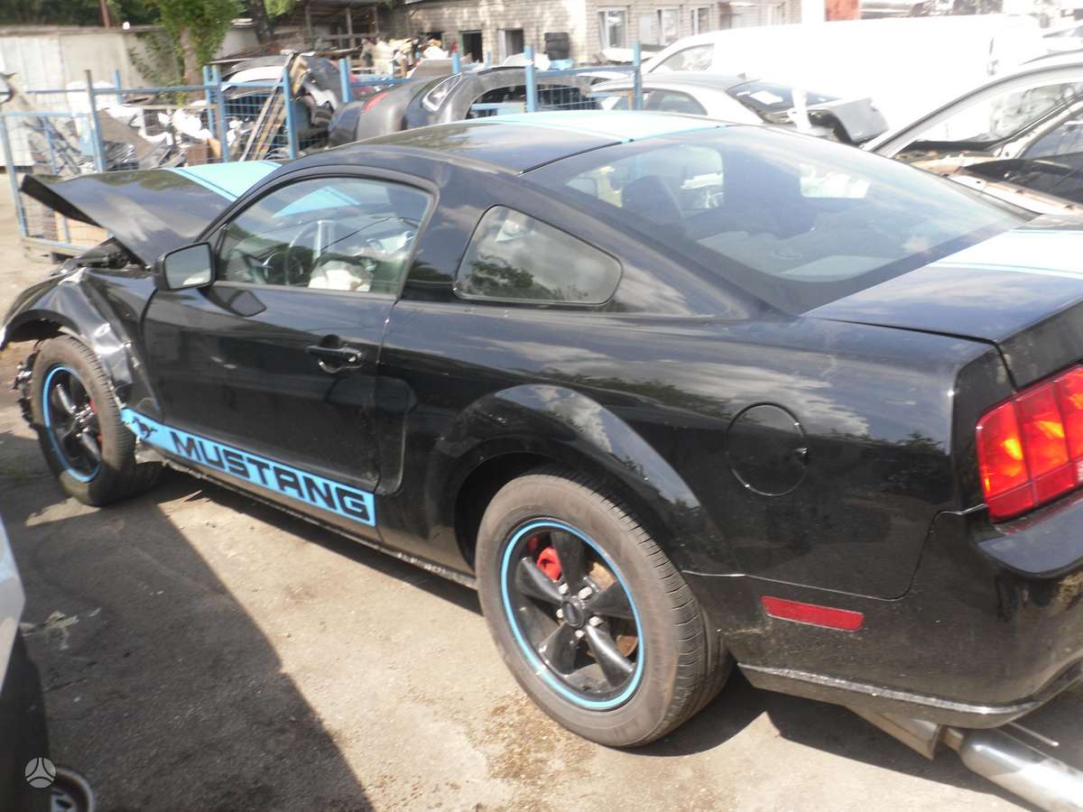 Ford Mustang for parts
