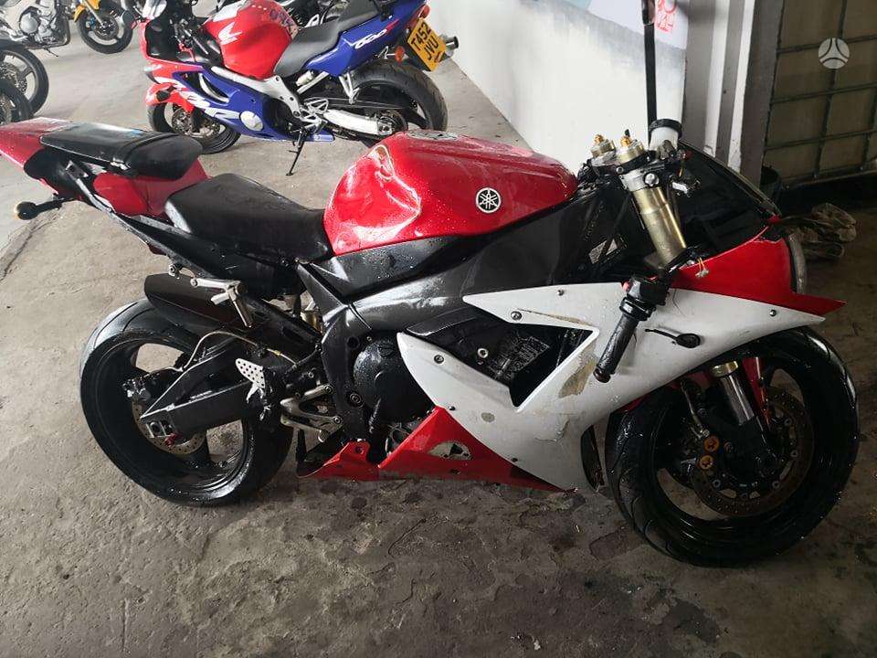 Yamaha YZF, sportiniai / superbikes
