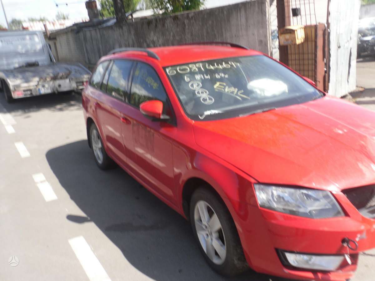 Skoda Octavia dalimis