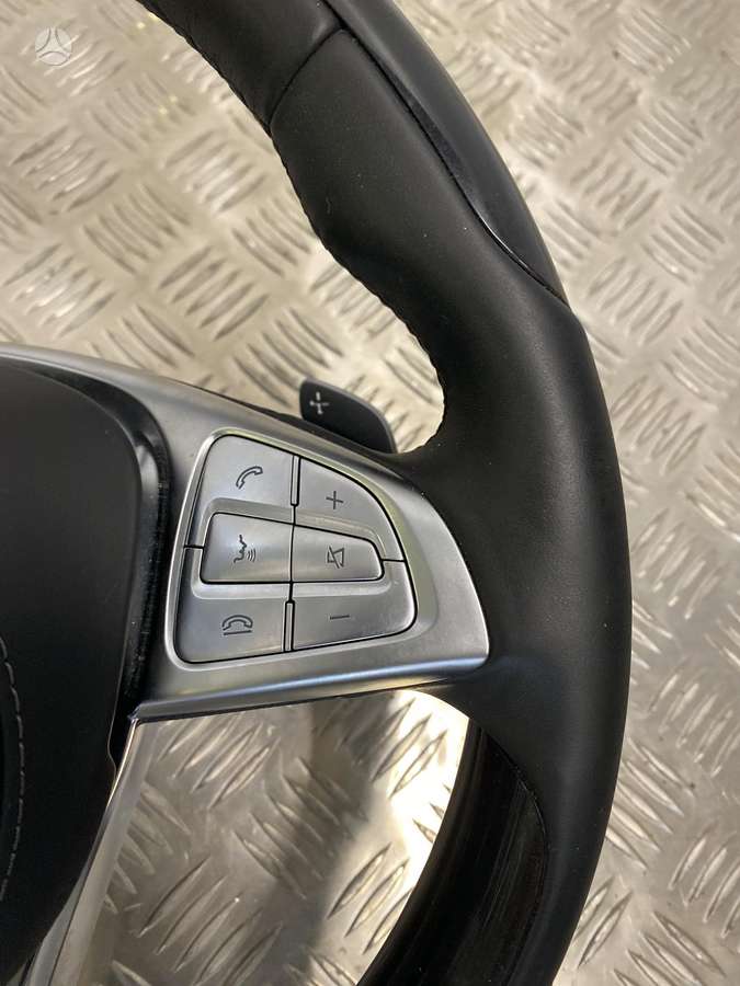 Mercedes-Benz S klasė по частям