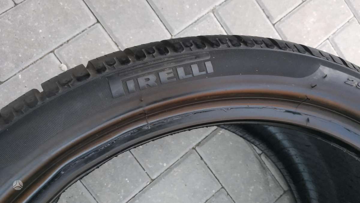 Pirelli, winter 295/30 R19