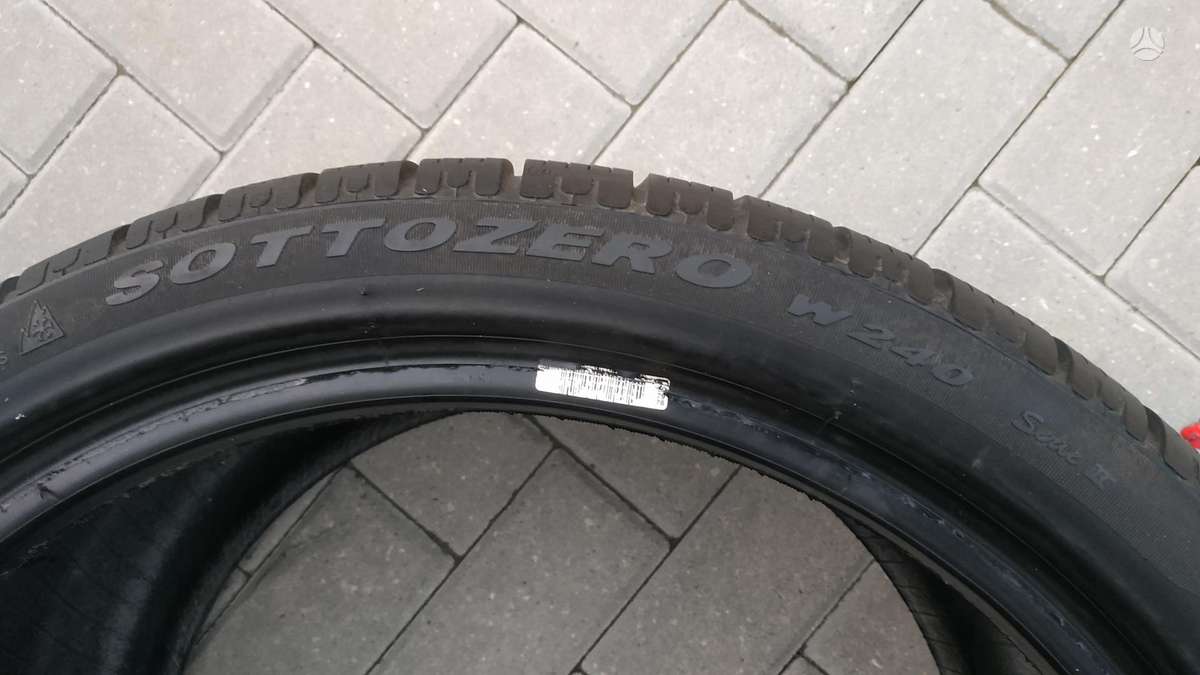 Pirelli, зимние 295/30 R19