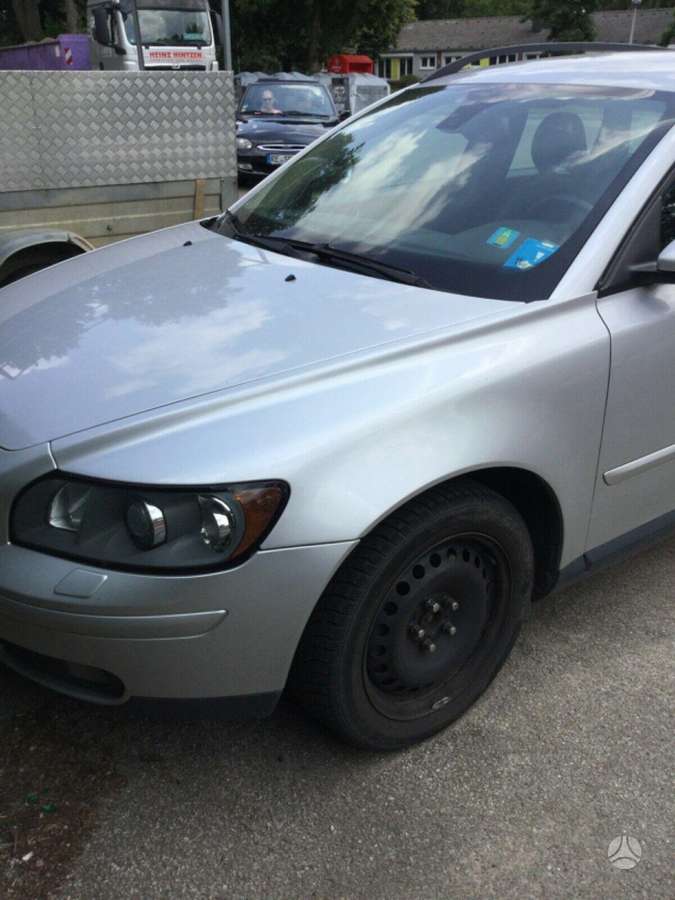 Volvo V50 for parts