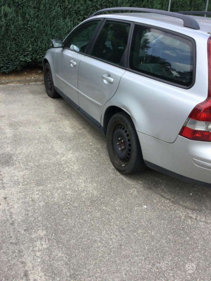Volvo V50 по частям