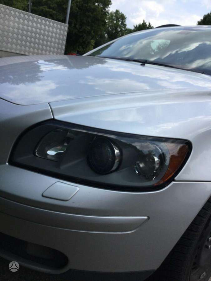 Volvo V50 dalimis