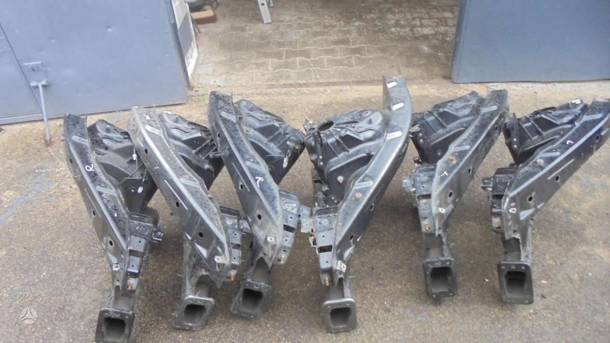 BMW X5 Gal dangtis 4 duris