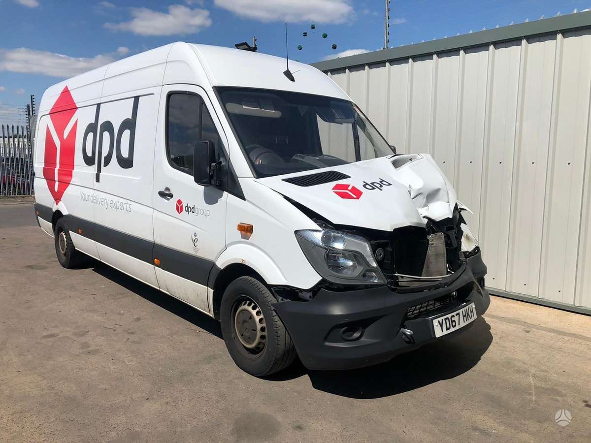 Mercedes-Benz Sprinter, cargo vans