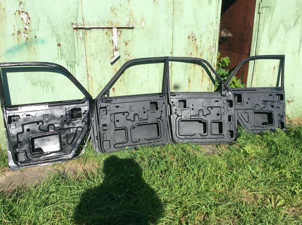GAZ 2410 body parts