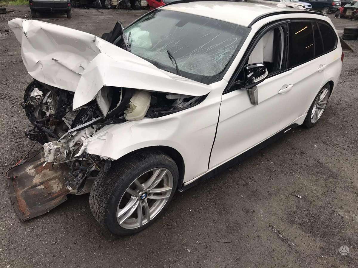 BMW 320