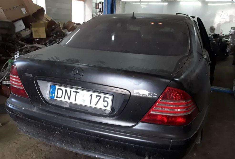 Mercedes-Benz S400