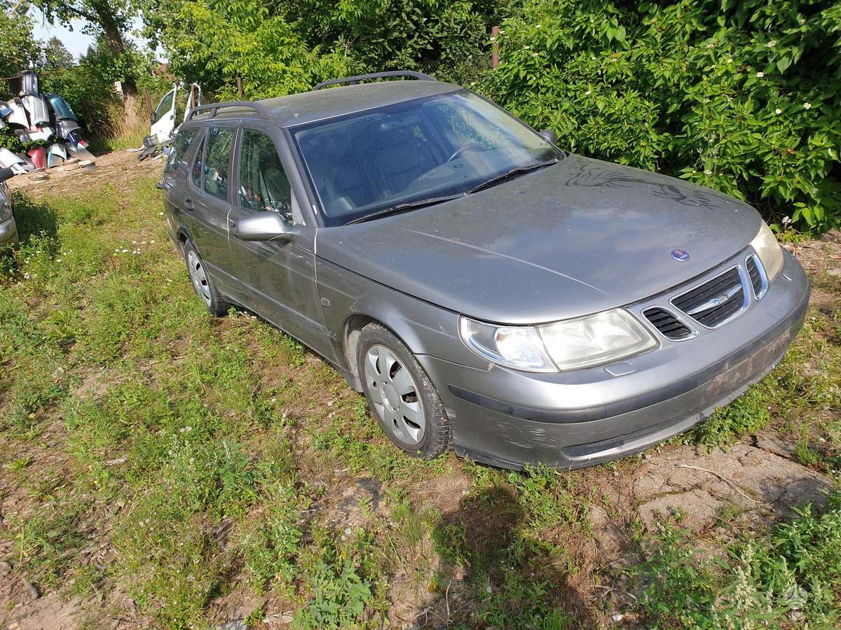 Saab 9-5 for parts