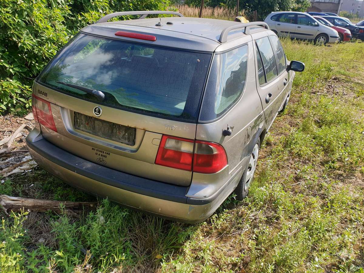 Saab 9-5 dalimis