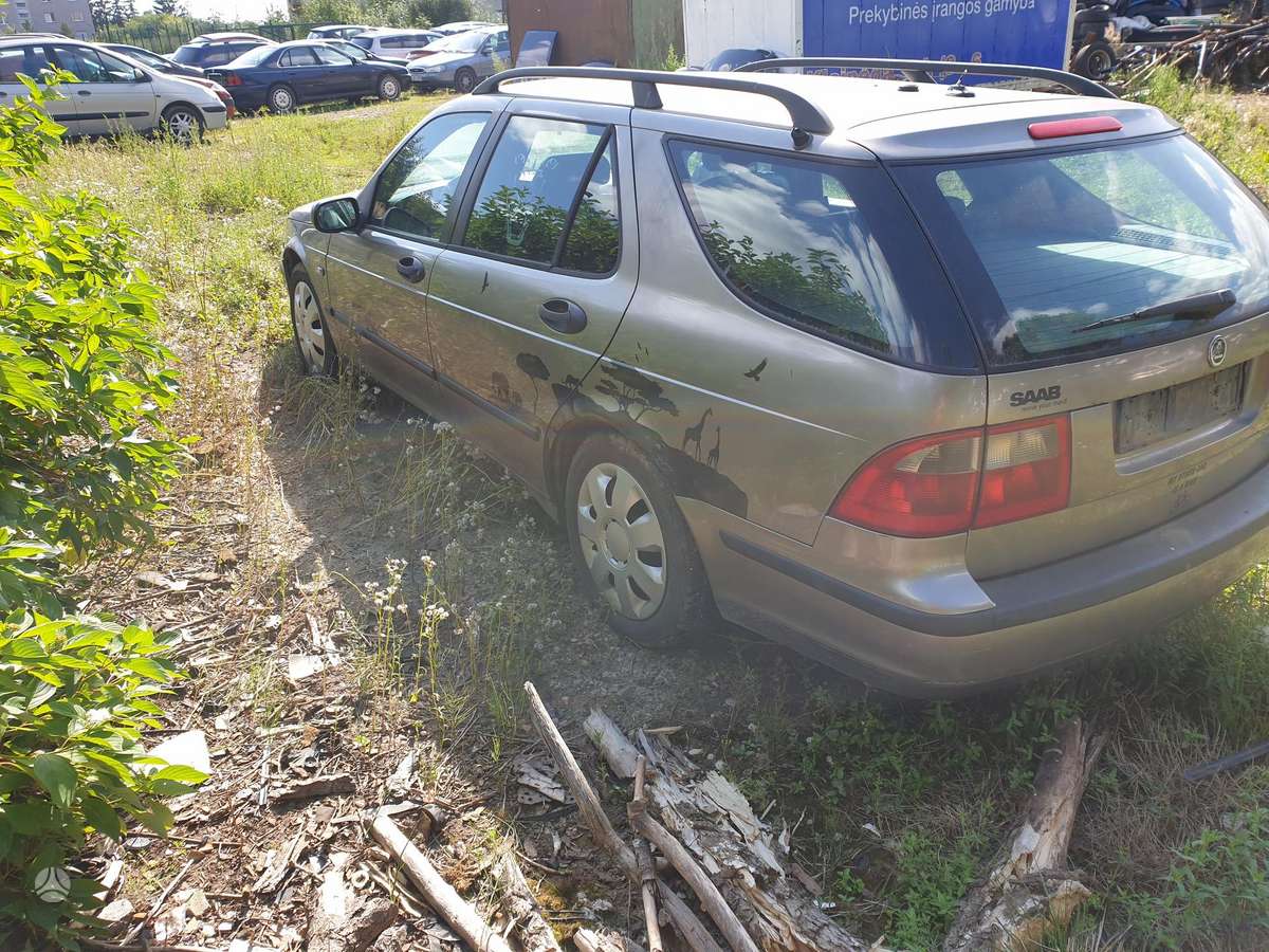 Saab 9-5 for parts