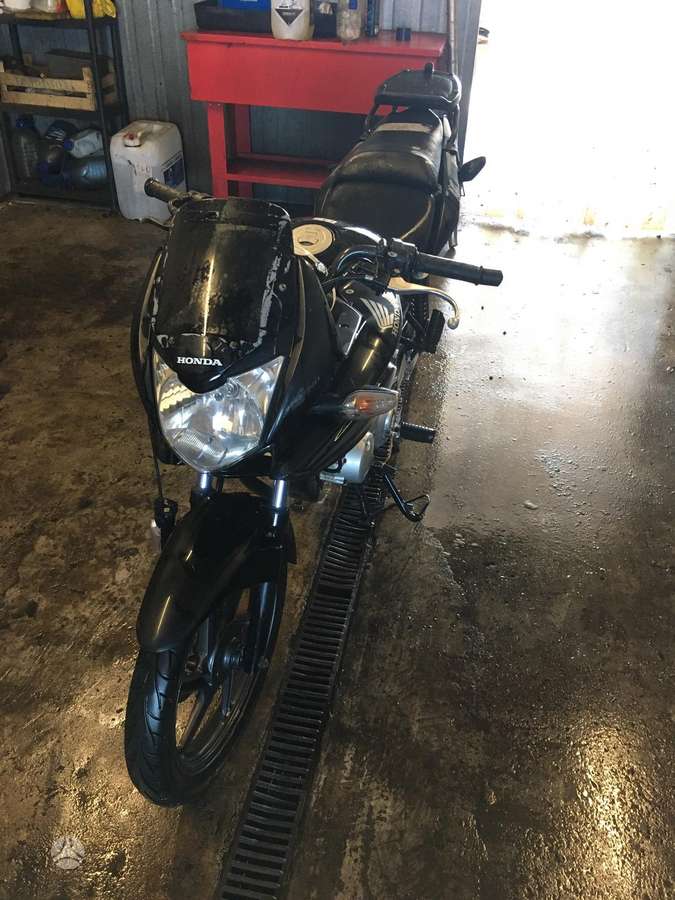Honda CBF, street / klasikiniai