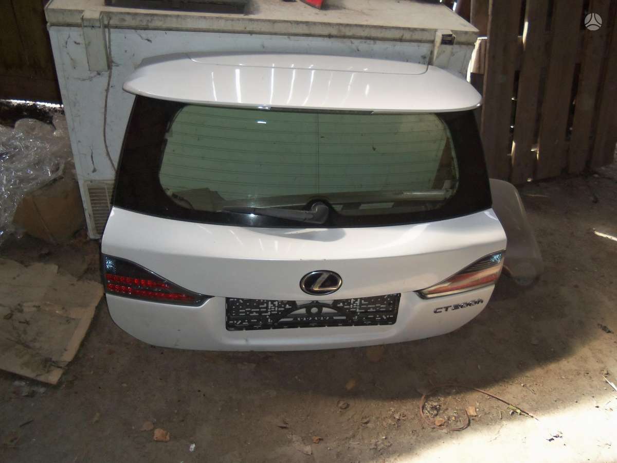 Lexus CT 200h kėbulo dalys
