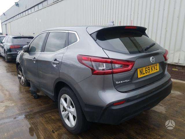 Nissan Qashqai по частям
