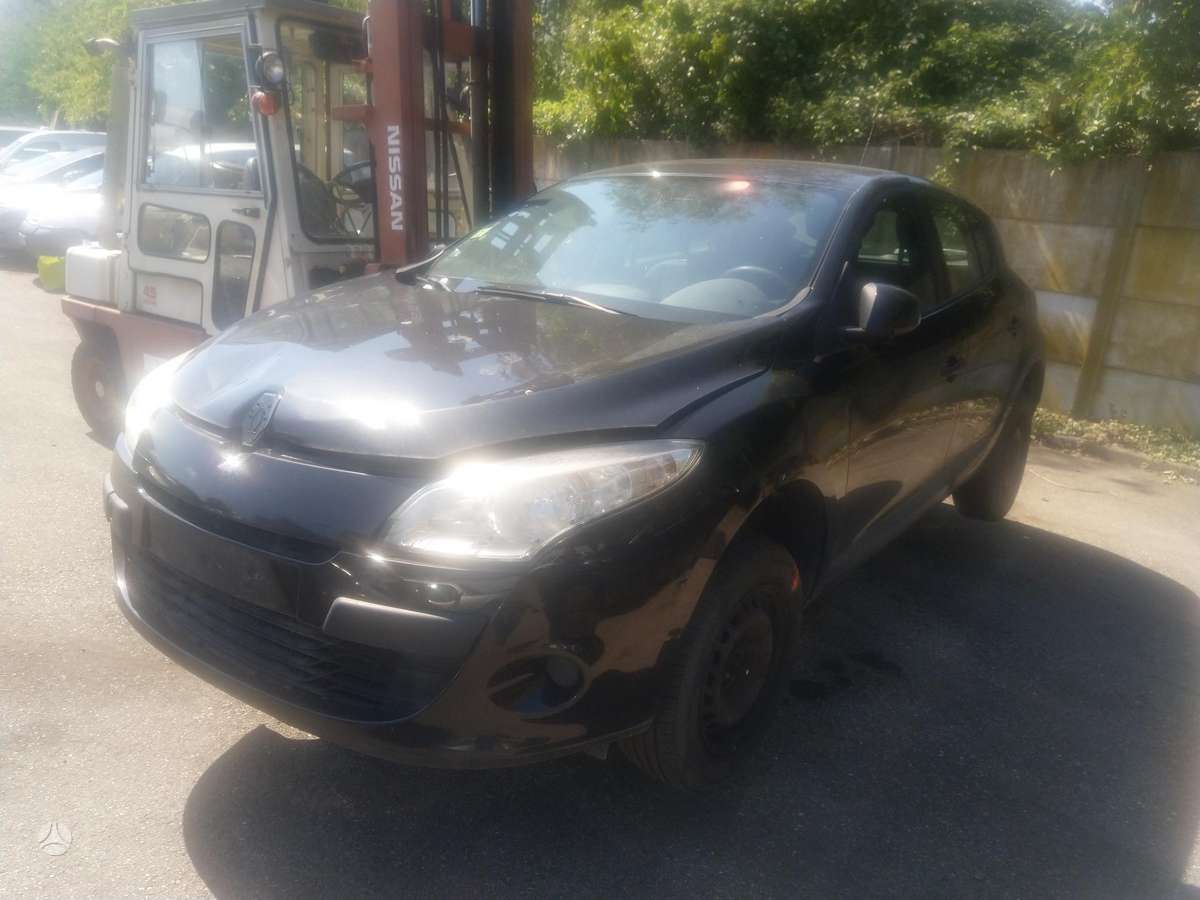 Renault Megane 37069885048
