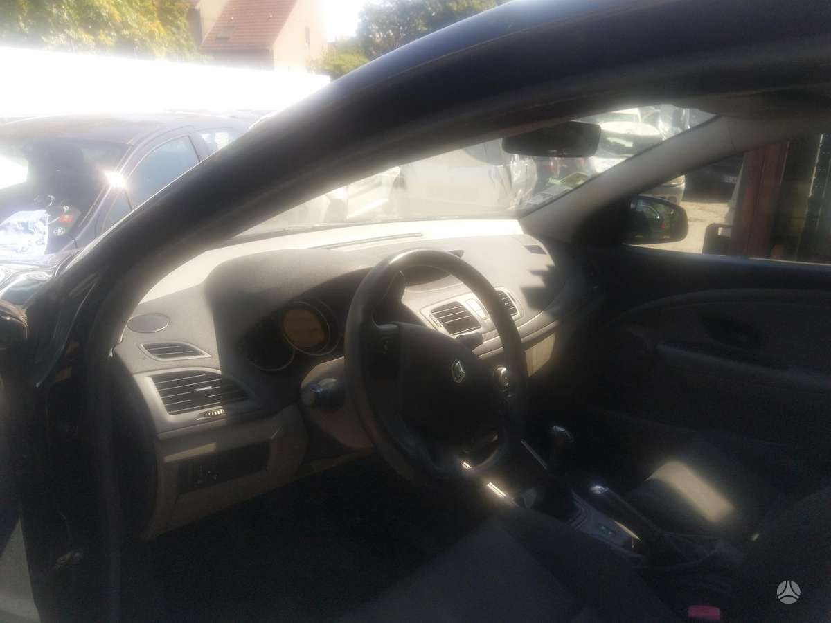 Renault Megane 37069885048