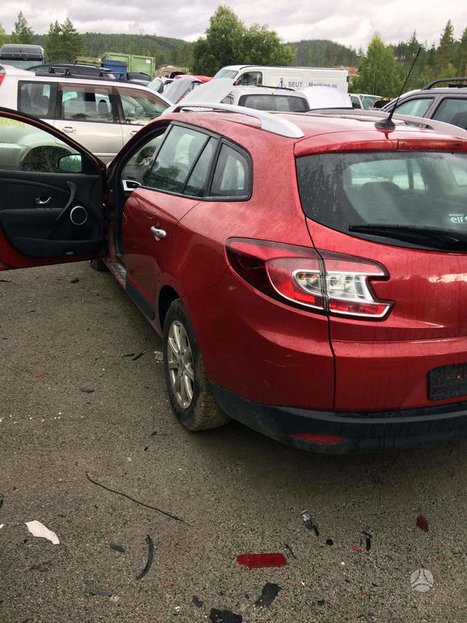 Renault Megane Variklio skyrius ir priekis degė