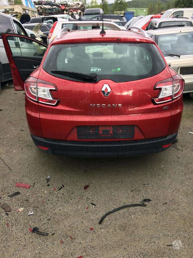 Renault Megane Variklio skyrius ir priekis degė