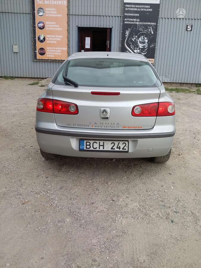 Renault Laguna dalimis. Europa dalimis