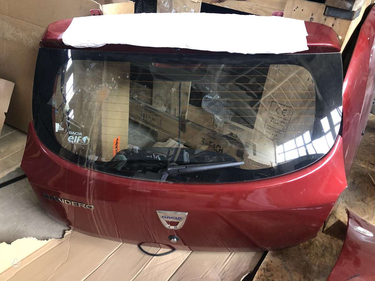 Dacia Sandero по частям