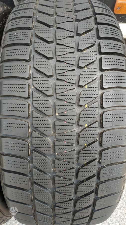 Bridgestone, žieminės 235/50 R19