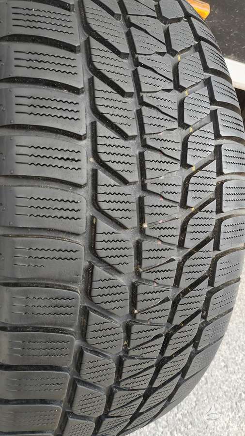 Bridgestone, winter 235/50 R19