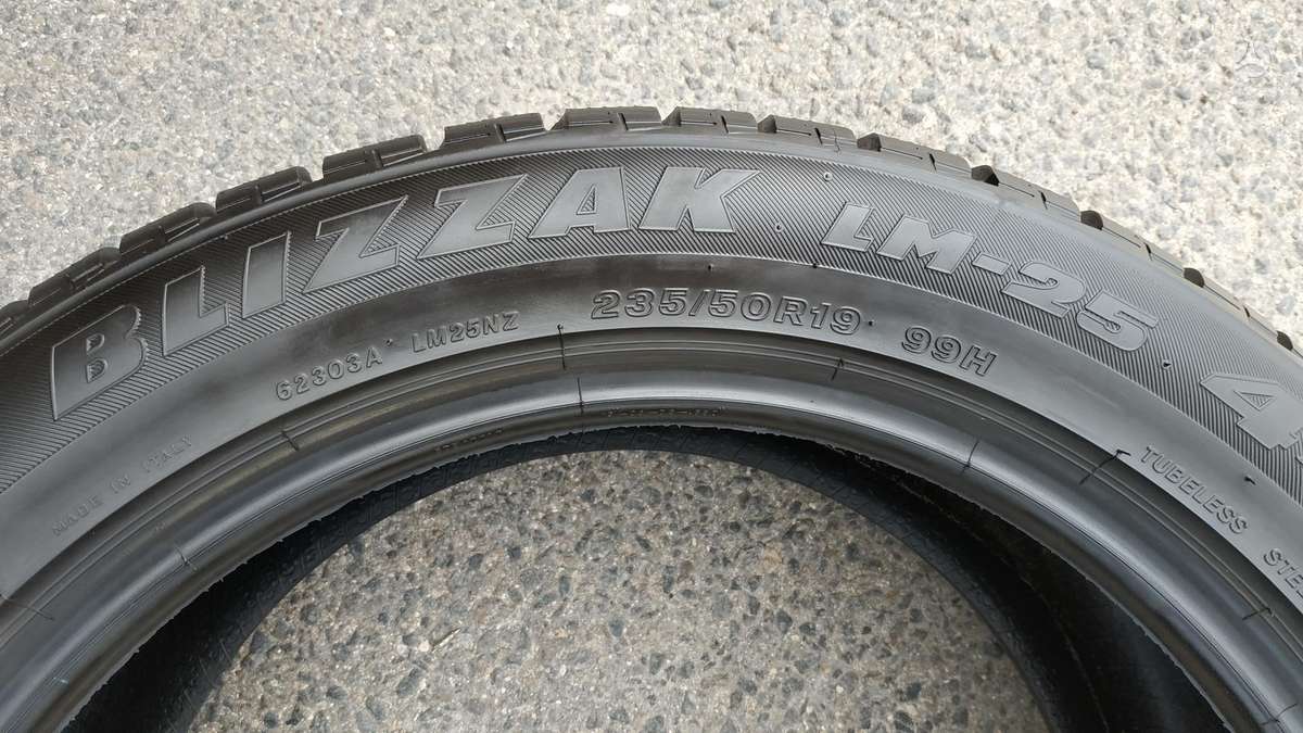 Bridgestone, winter 235/50 R19