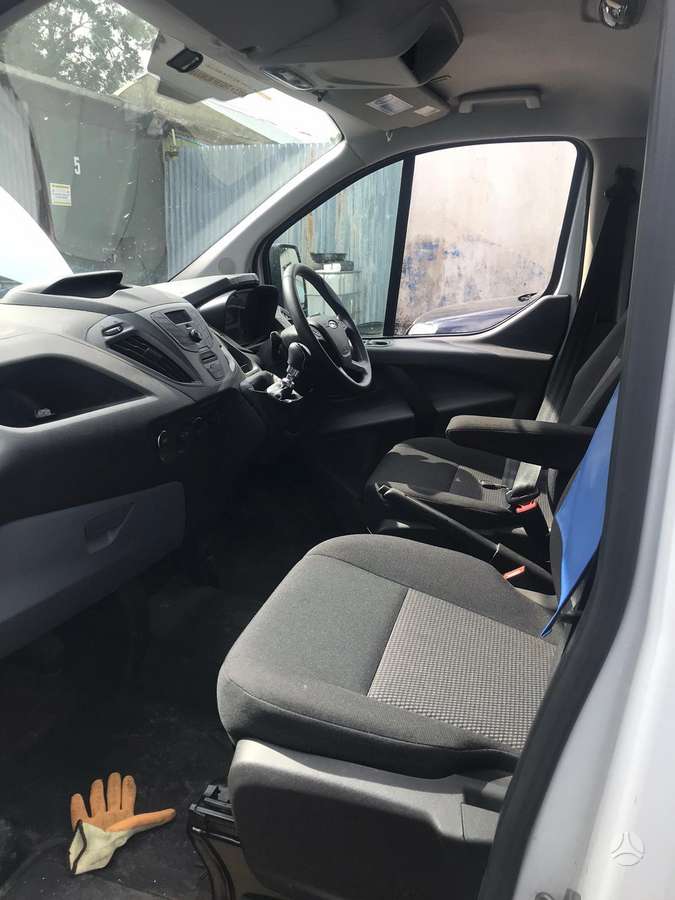 Ford Tourneo custom, passenger vans