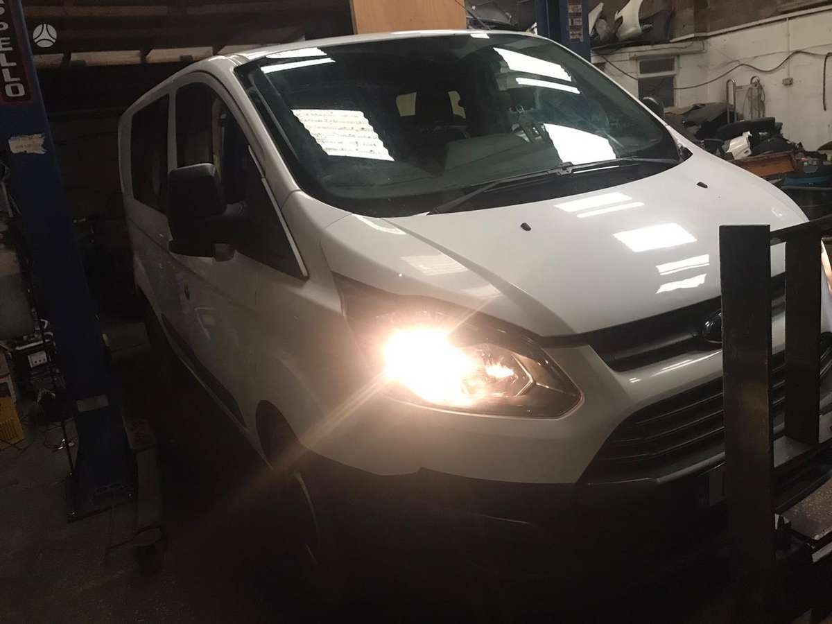 Ford Tourneo custom, passenger vans