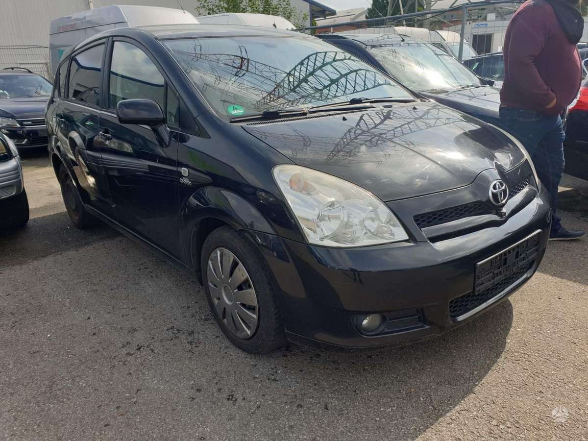 Toyota Corolla Verso dalimis. Europa