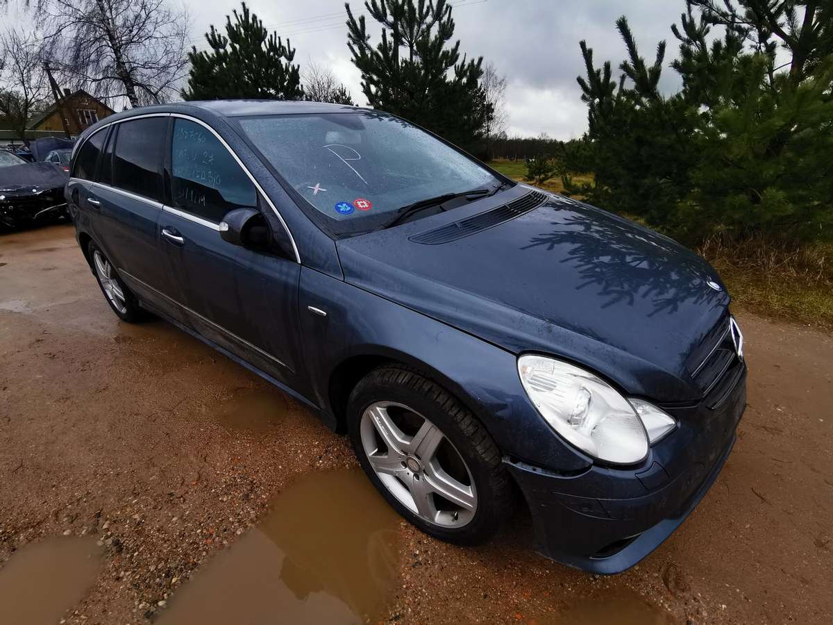 Mercedes-Benz R350 по частям