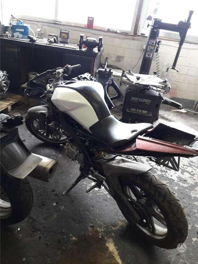 Yamaha YZF, sportiniai / superbikes