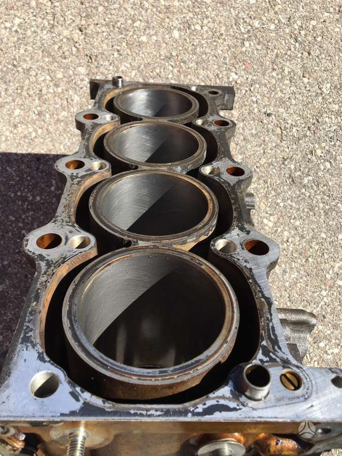 Suzuki Vitara, J20A, engine block