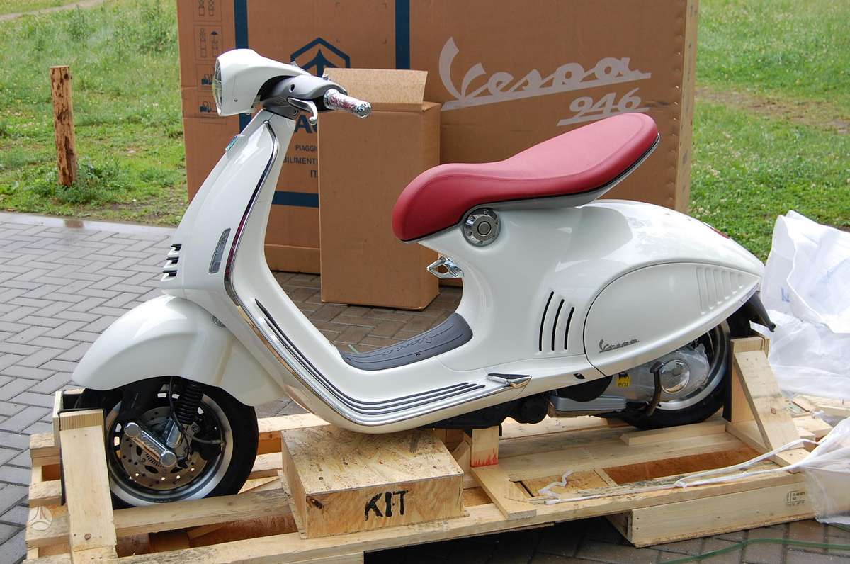 Piaggio Vespa, мотороллеры / мопеды