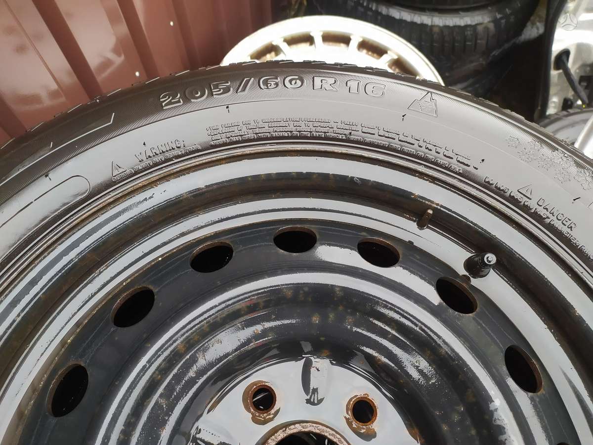 Volkswagen Transporter, preču