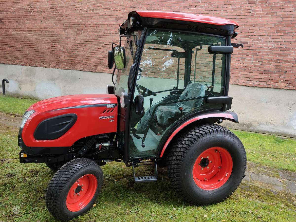 Kioti CK4030, traktori