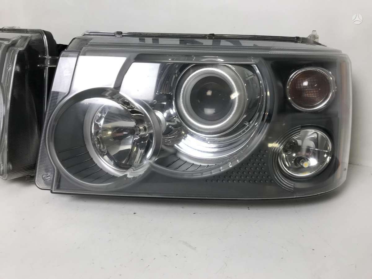 Land Rover Range Rover lights