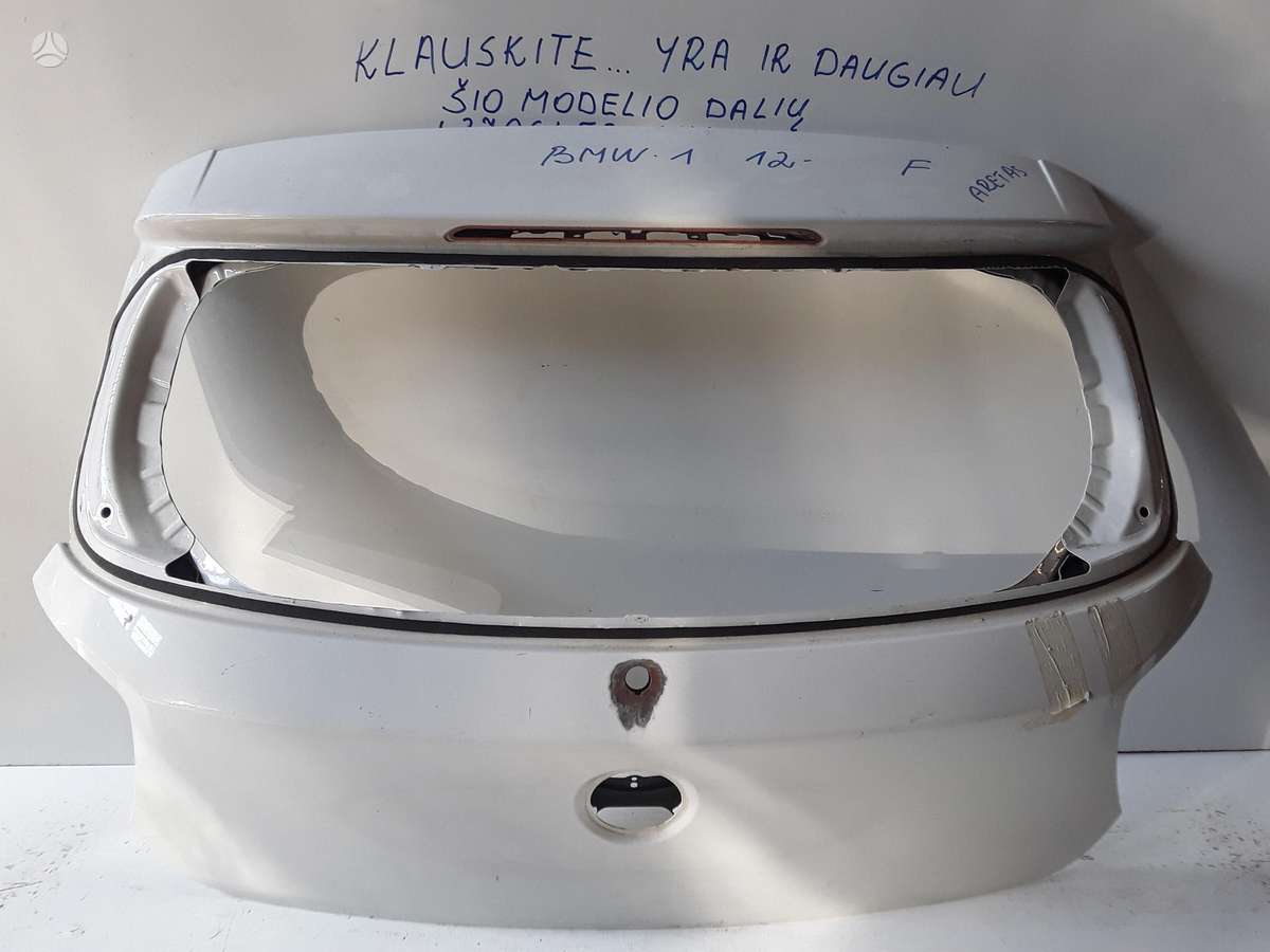 BMW 1 serija dalimis