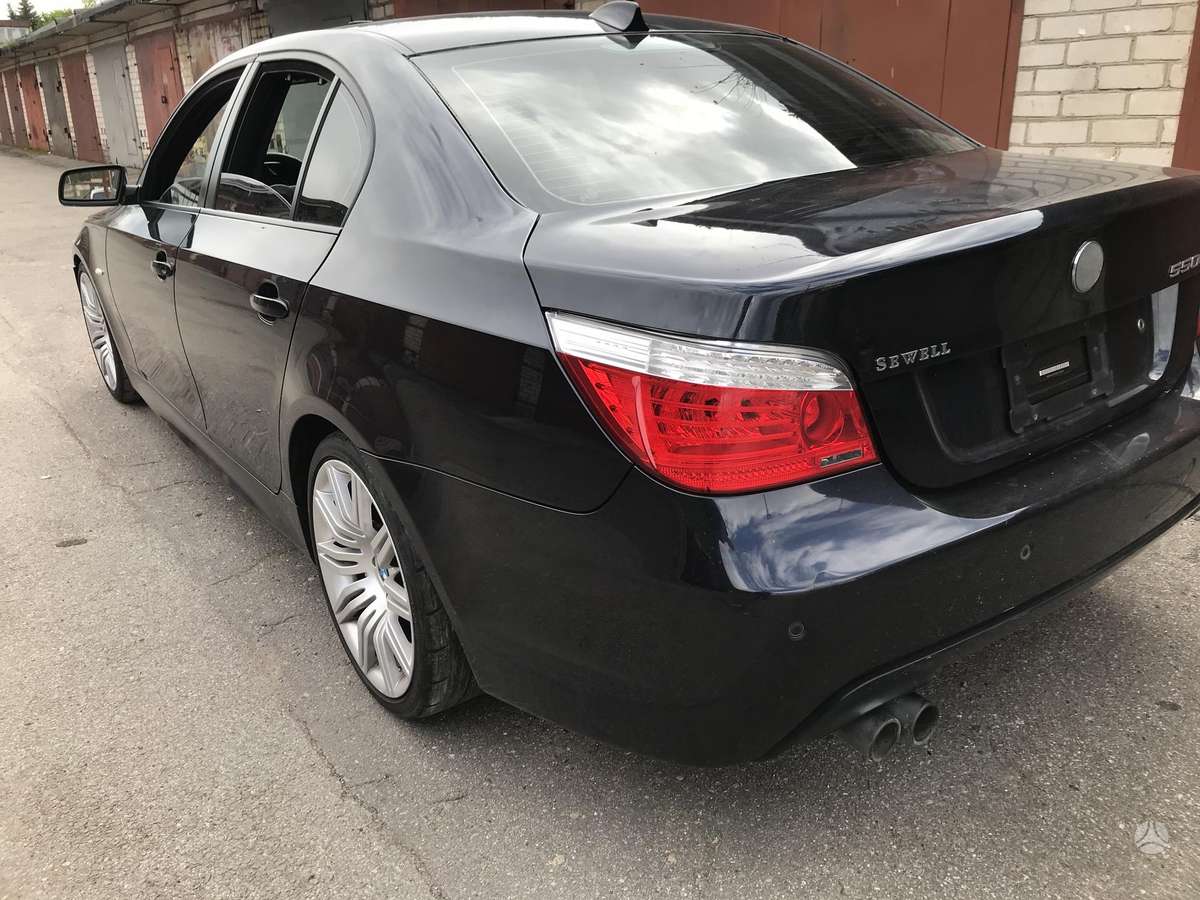 BMW 550