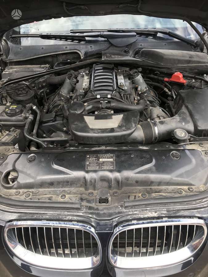 BMW 550