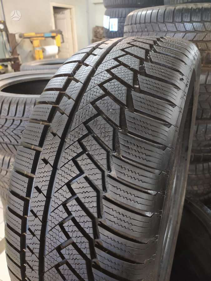 Continental TS850p, зимние 225/40 R18