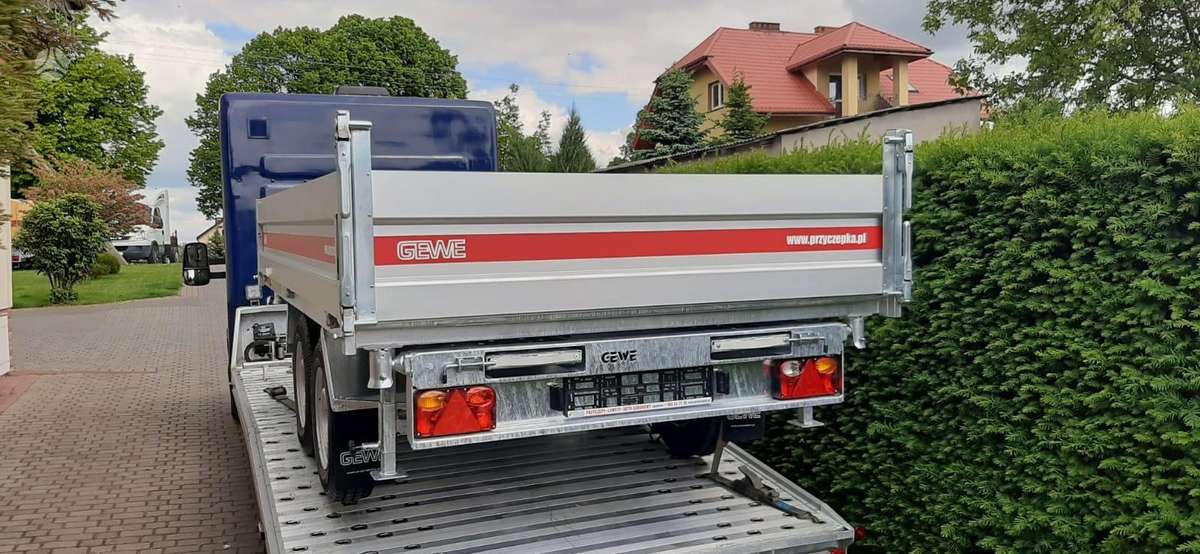 -Kita- Gewe Unikeper, custom trailer / semi-trailer