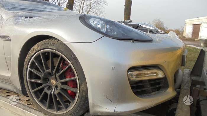 Porsche Panamera Rida 28000miliu