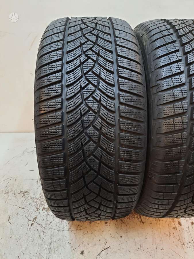 Goodyear Ultra Grip Performance, winter 245/45 R17