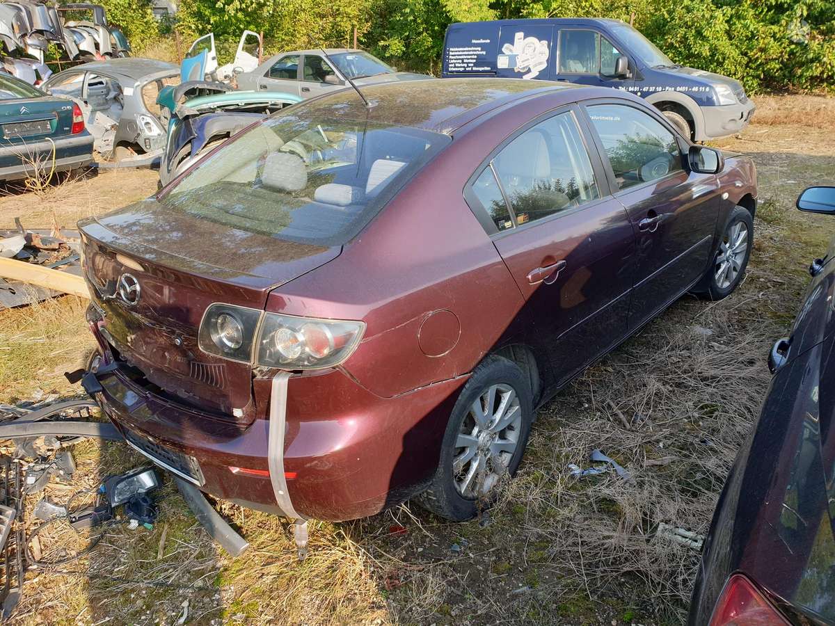 Mazda 3 по частям