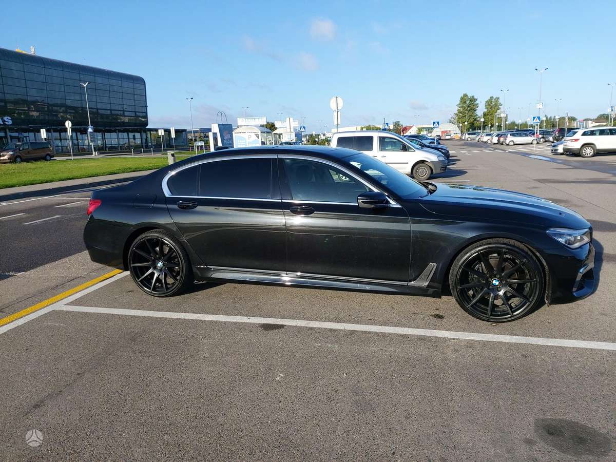 BMW 740, 3.0 l., Седан